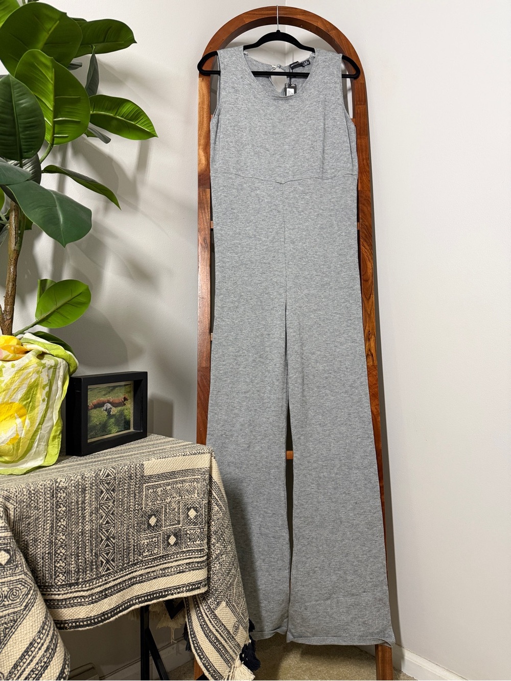 PrettyLittleThing 10 Gray Sleeveless Maternity Wide Leg Knit Jumpsuit NEW - Picture 1 of 7